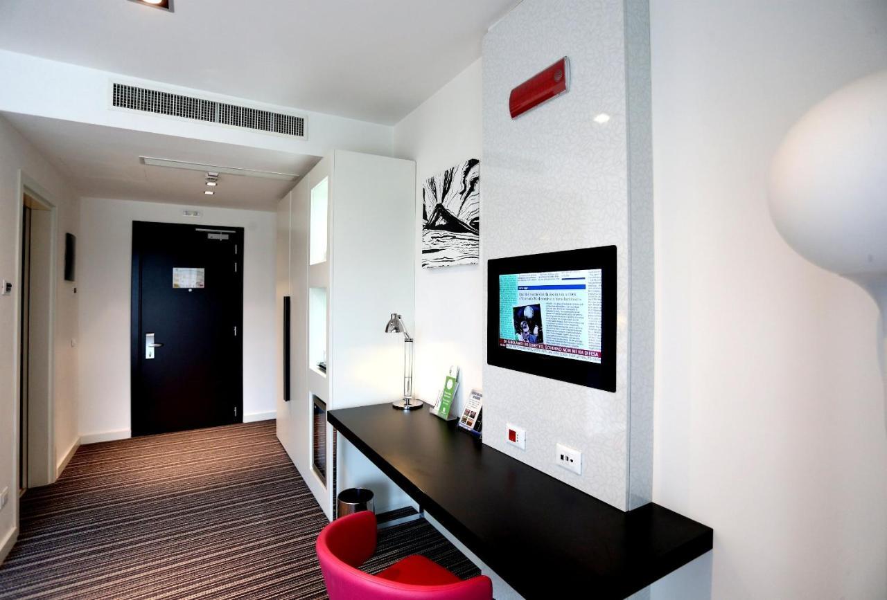 Holiday Inn Nola - Naples Vulcano Buono By Ihg Eksteriør billede
